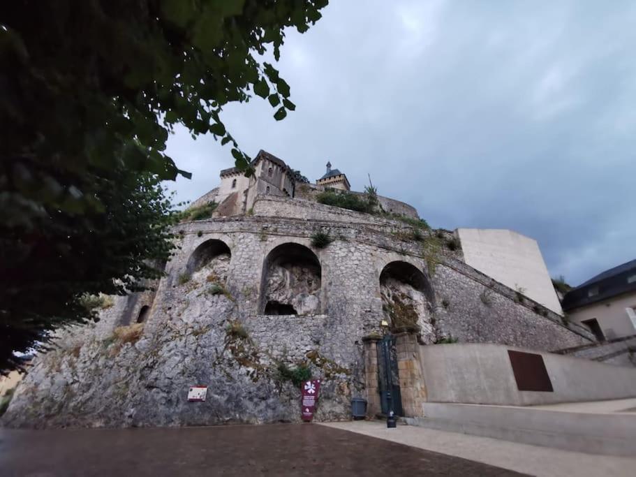 Cosy Rez-de-chaussee Foix